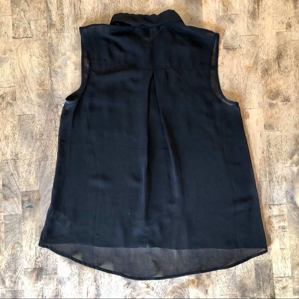 Forever 21 Sheer Hi-Lo Sleeveless Blouse - Picture 4 of 5
